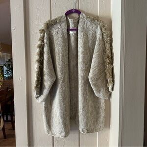 STUNNING MID LENGTH ANTHROPOLOGIE OATMEAL OPEN FRONT FRINGE CARDIGAN SWEATER OS